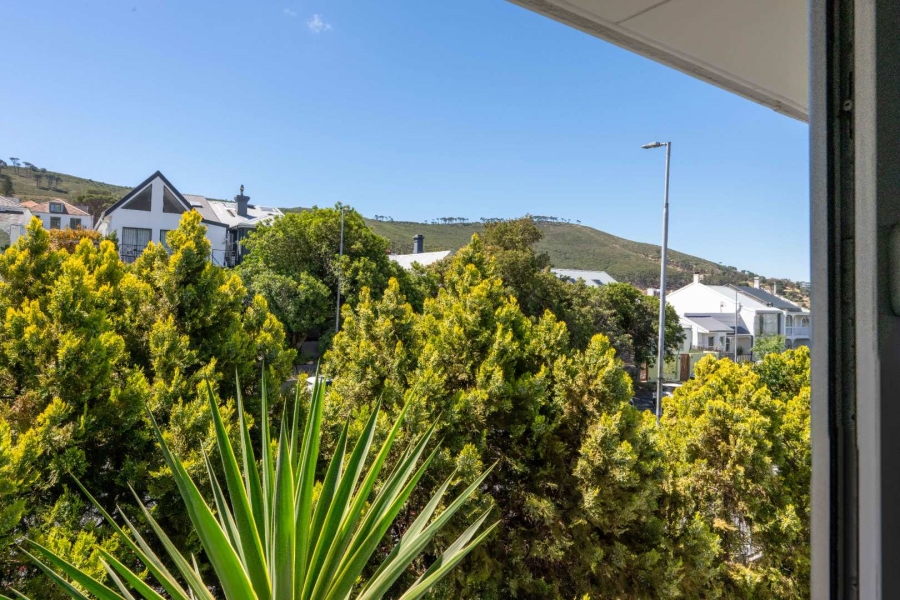 To Let 2 Bedroom Property for Rent in Gardens Western Cape